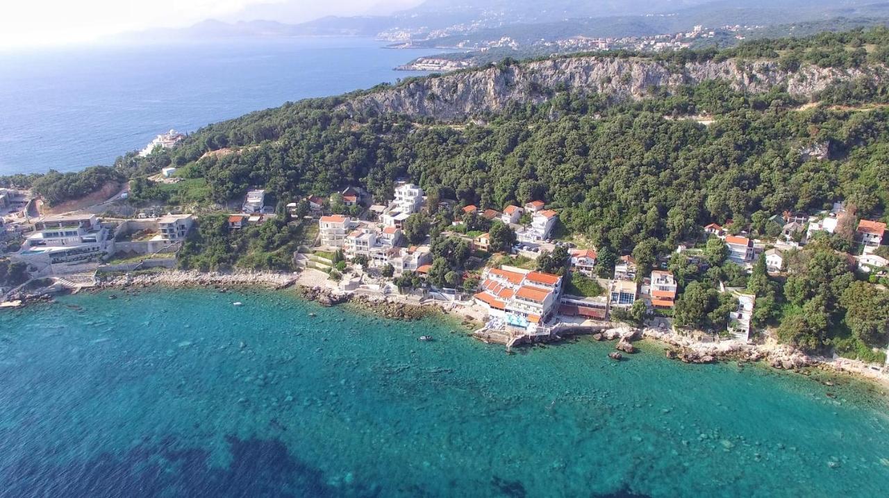 Azzure Apartment Ulcinj Luaran gambar