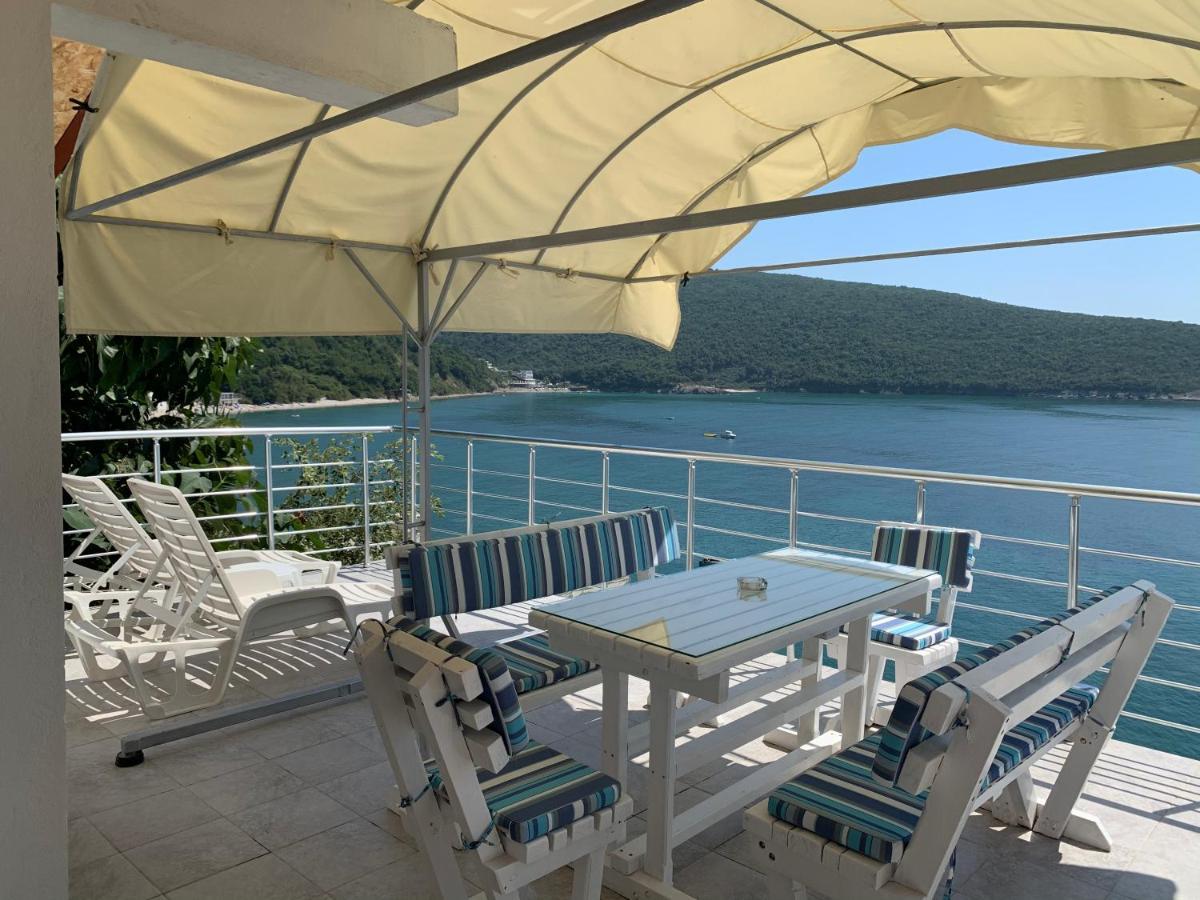Azzure Apartment Ulcinj Luaran gambar