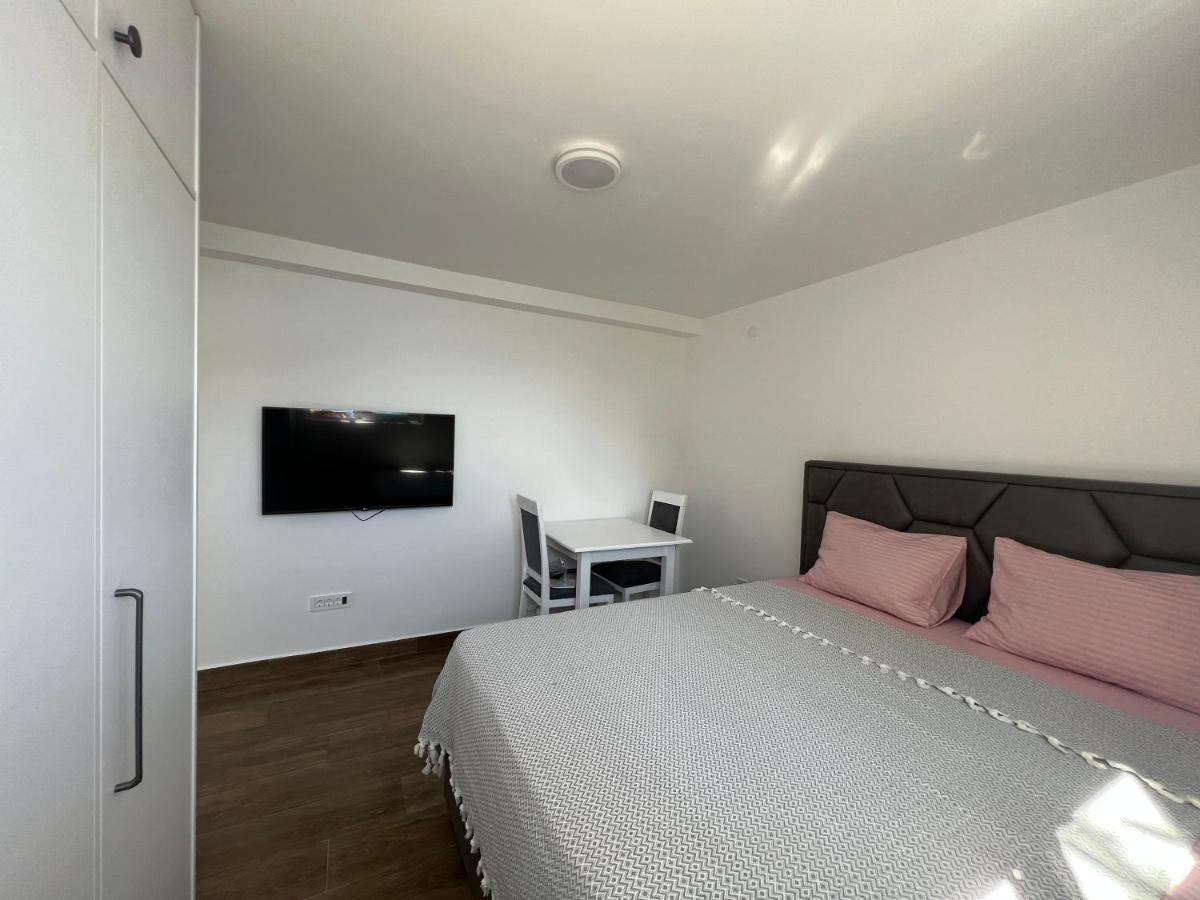 Azzure Apartment Ulcinj Luaran gambar