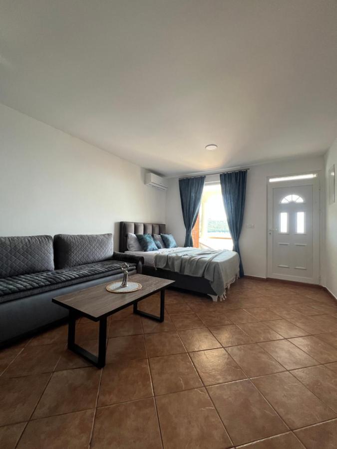 Azzure Apartment Ulcinj Luaran gambar